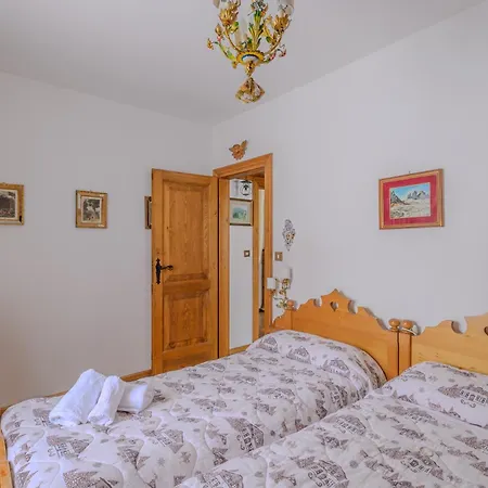 Ca' Dello Scoiattolo * Cortina d'Ampezzo